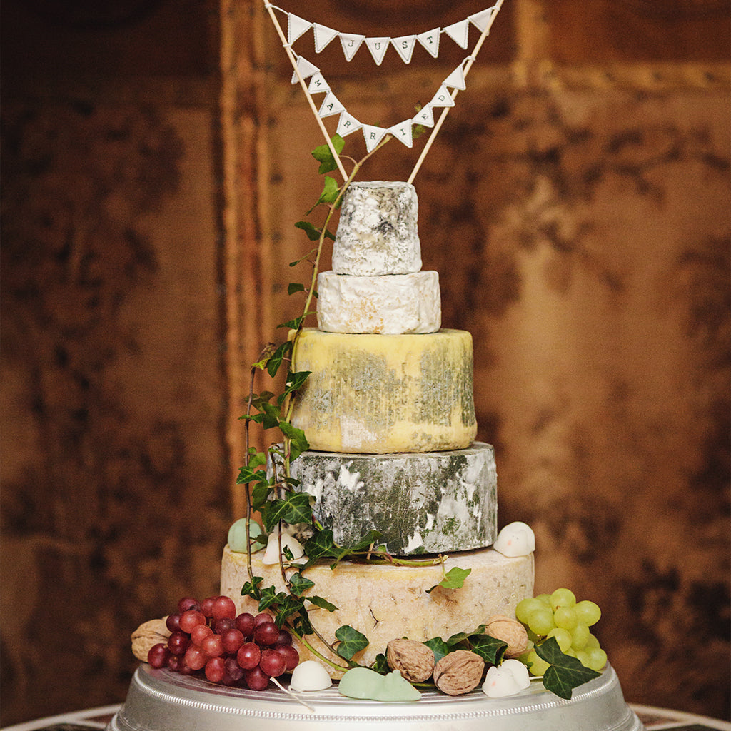 Cornish Yarg Cheese, Cornish Cheese covered in Nettles