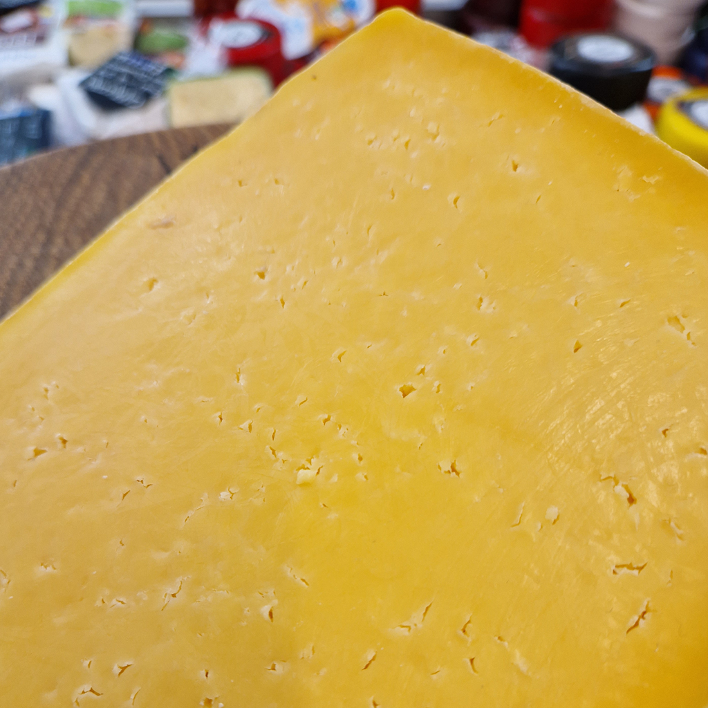 Double Gloucester, traditional clothbound cheese