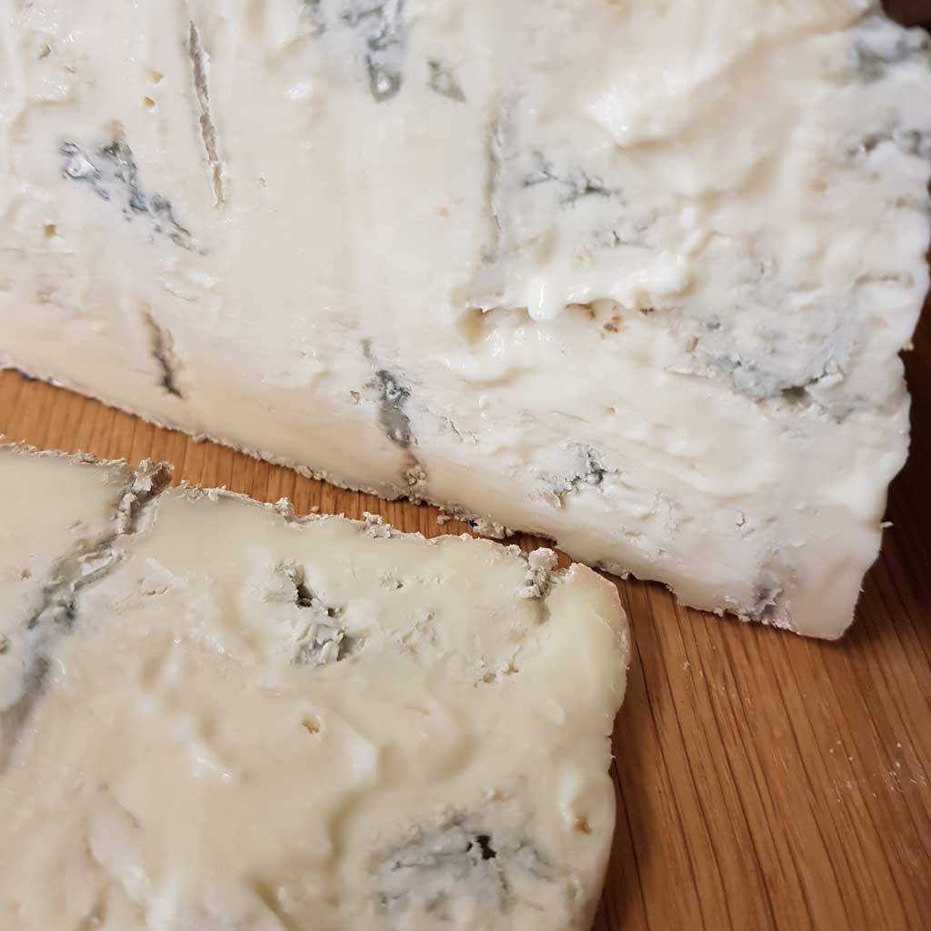 Gorgonzola Gran Riserva (dolce) Cheese