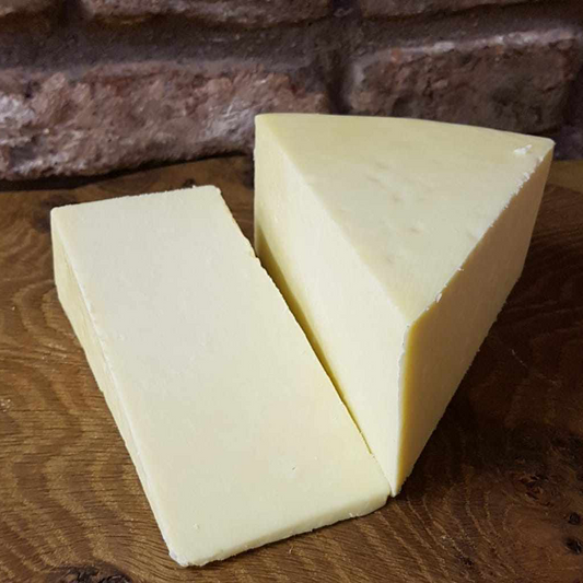 Wensleydale Cheese (Hawes, Special Reserve) , traditional crumbly British cheese